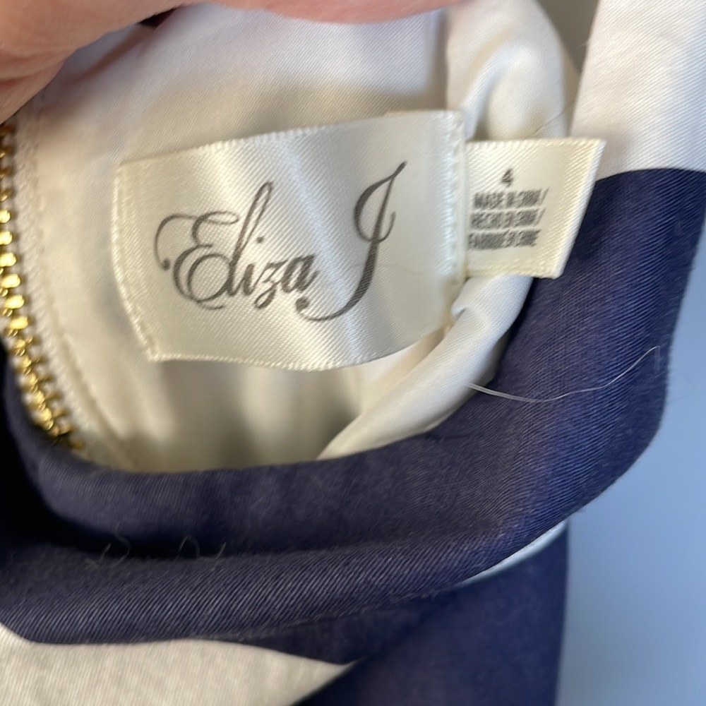 Eliza J size 4 navy white striped fit flare sleeveless dress coastal classic - Picture 8 of 8